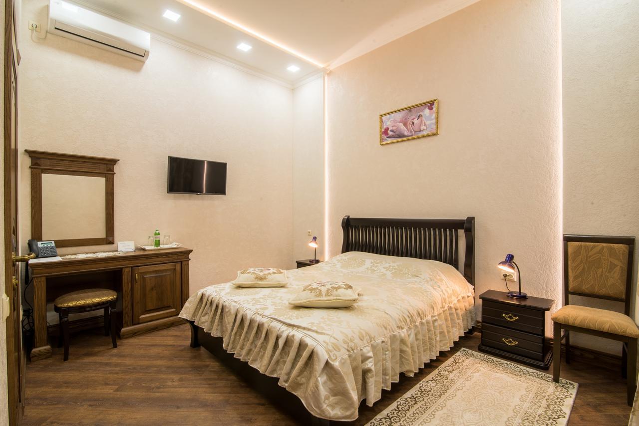 Panskiy Dvir Çernivtsi Dış mekan fotoğraf
